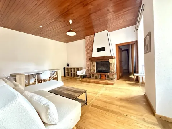 Appartement 1 pièce 94 m²