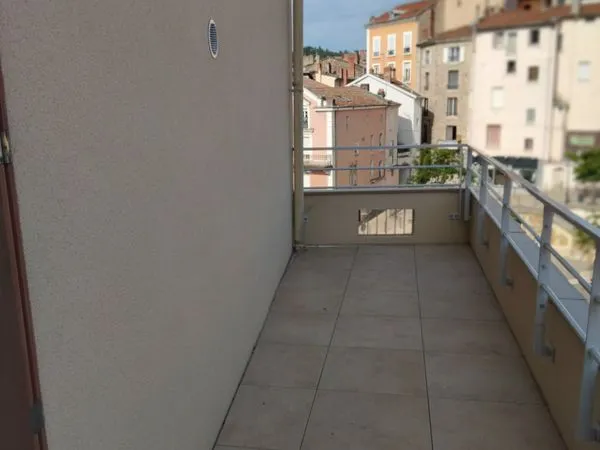 Appartement lumineux centre ville de 93m² + terrasse et garage fermé 2 places