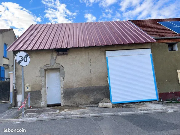Dépôt / local / entrepôt