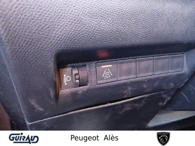 Peugeot 2008 electrique 136 ch — photo 60
