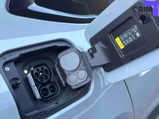 Bmw I4 edrive40 — photo 35