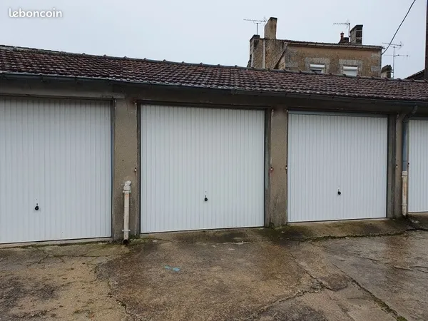 Garage 16M2 Quartier Victor Hugo