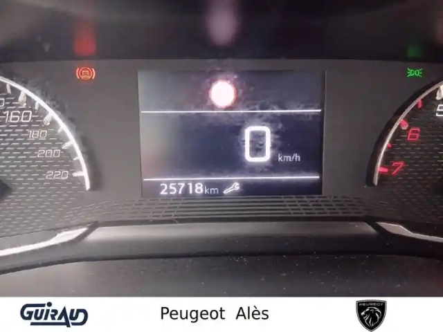 Peugeot 208 puretech 75 s&amp;s bvm5 — photo 63