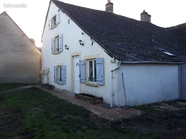 Maison à louer sur varennes changy