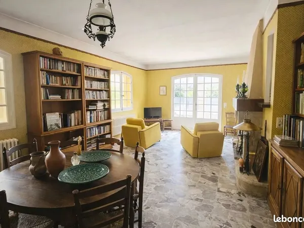 Maison 5 pièces 160 m²