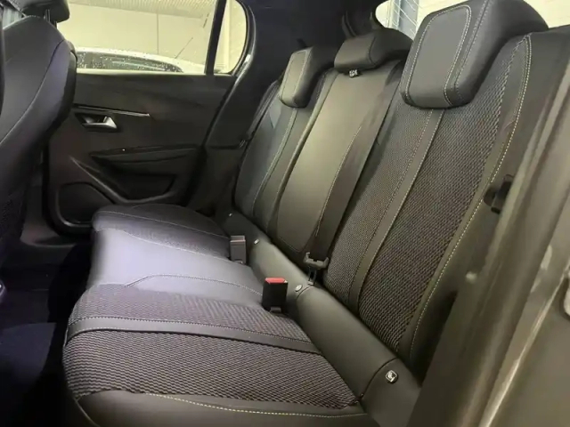 Peugeot 208 electrique 156ch 54 kwh — photo 2