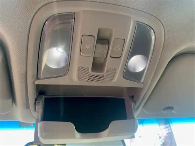 Kia Niro 1.6 gdi hybride rechargeable 141 ch dct6 — photo 32