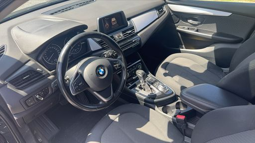 BMW Serie 2 Active Tourer 218d 150 BVA - Lounge – 2015 – 148689 km – Diesel – Boîte Automatique — photo 29