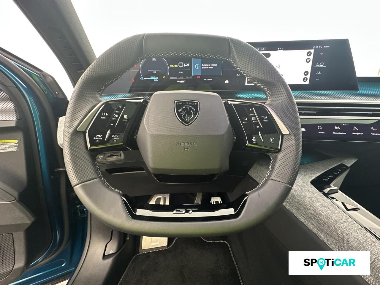 Peugeot 3008 electrique 210ch batterie 73 kwh gt exclusive — photo 12
