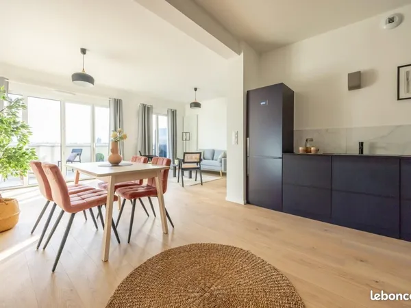 Triplex 6 pièces 132 m²