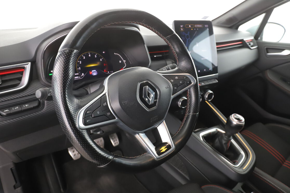 Renault Clio 1.0 TCe RS Line — photo 10