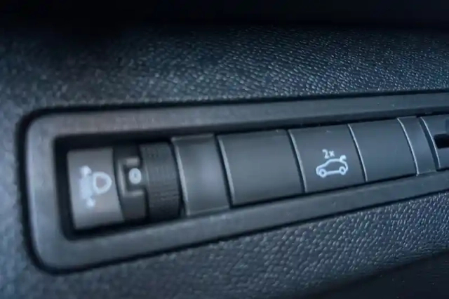 Peugeot 3008 bluehdi 130ch s&amp;s bvm6 — photo 26
