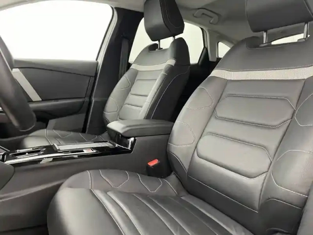 Citroën C4 puretech 130 s&amp;s eat8 — photo 13