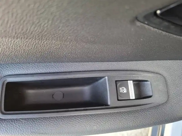 Renault Megane e-tech ev60 220 ch super charge — photo 125