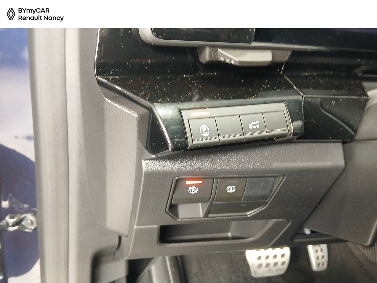 Renault Espace full hybrid E-Tech 200 ch 7pl — photo 18