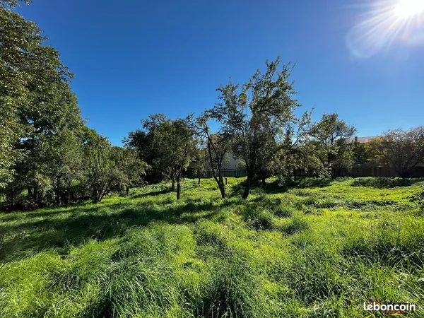 Terrain 910 m² Saint-Maurice-en-Gourgois