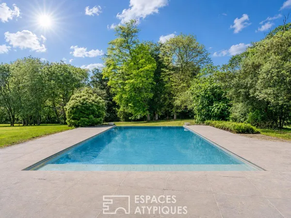 Manoir de caractère sur domaine avec espace piscine remarquable