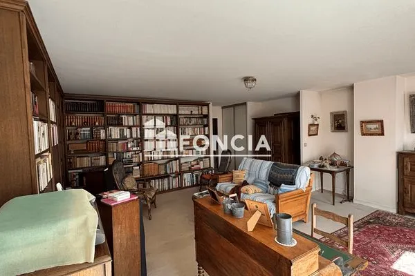 Appartement 6 pièces 160 m²