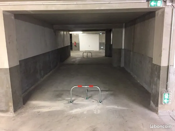Grande place de parking