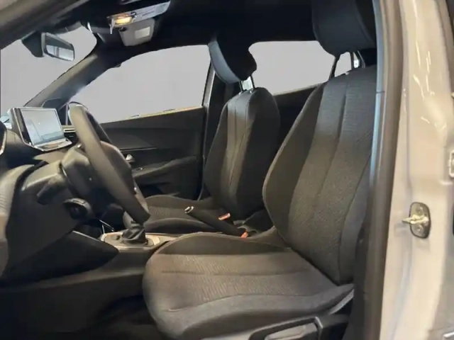 Peugeot 2008 100 s&amp;s bvm6 — photo 11