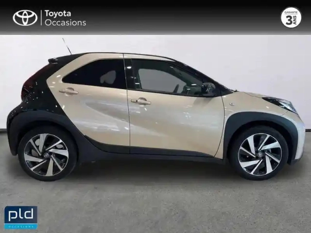 Toyota Aygo X 1.0 vvt-i 72ch collection my23 — photo 4