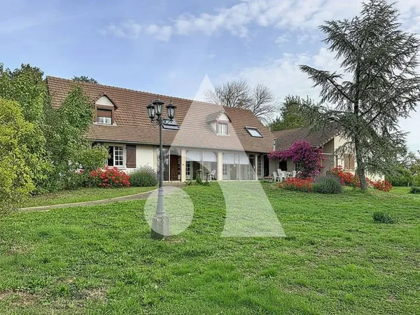 Maison 10 pièces 250 m²