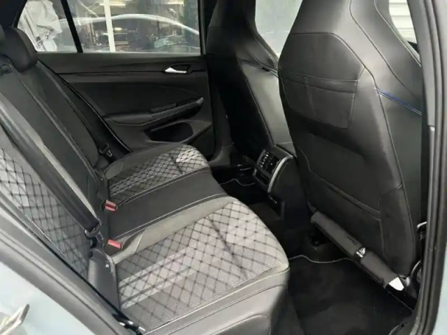 Volkswagen Golf 1.5 etsi evo2 150 dsg7 — photo 36