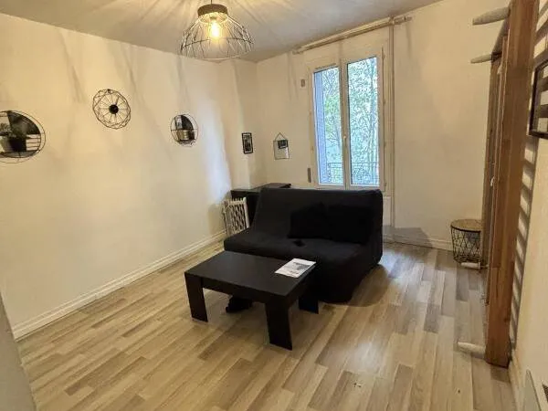 Studio 1 pièce 25 m²