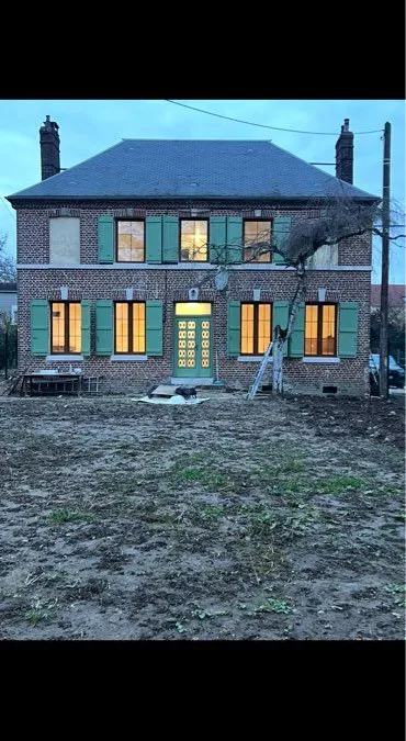 Photo 1