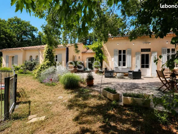 Villa 7 pièces 177 m²