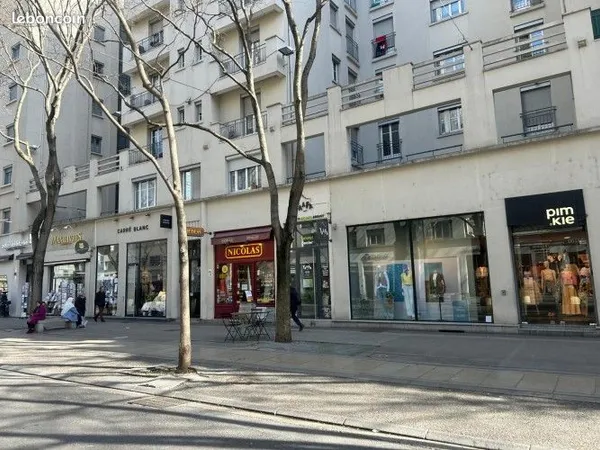 Commerce beauté/coiffure 24 m²