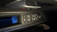 Peugeot 3008 HYBRID 225ch GT e-EAT8 — photo 28