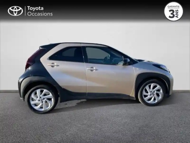 Toyota Aygo x 1.0 vvt-i 72ch design — photo 9