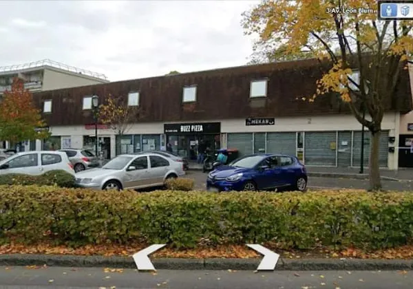 Local 1 pièce 330 m²