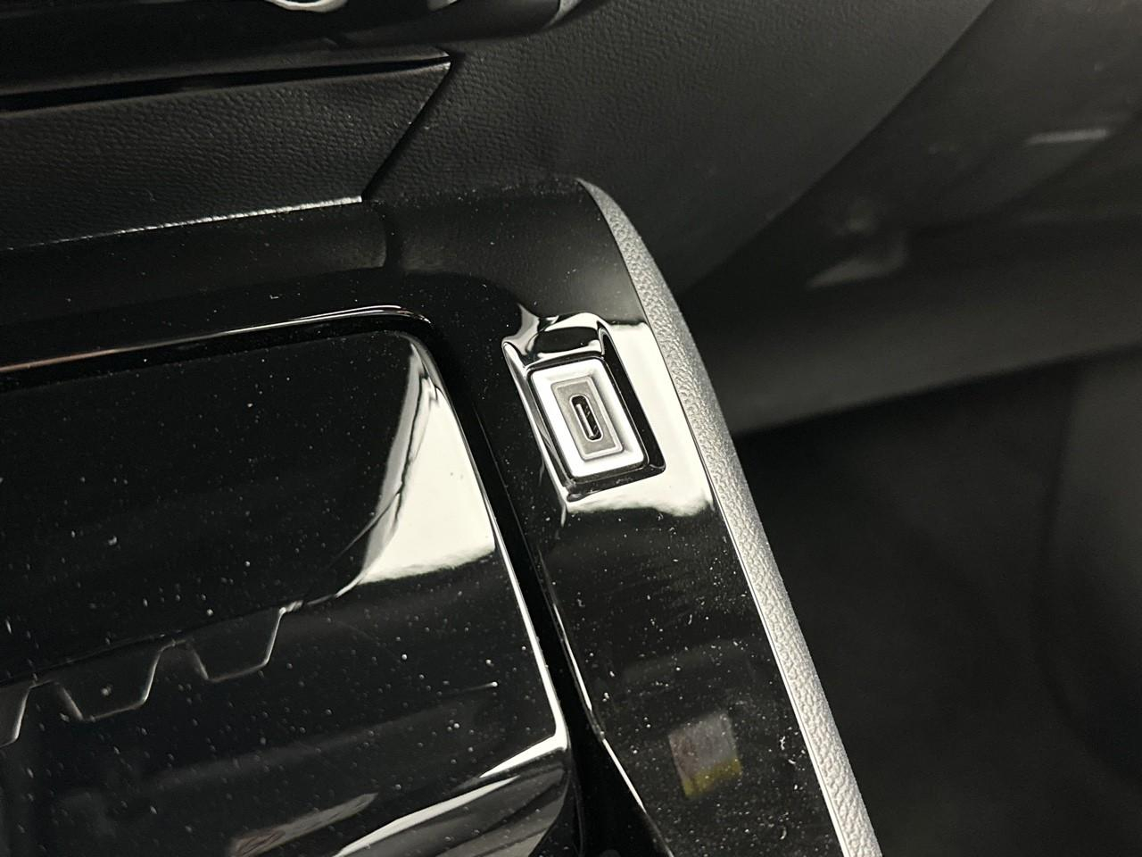 Peugeot 2008 100 s&s bvm6 allure — photo 30