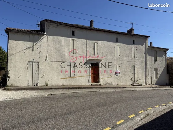 Maison 15 pièces 670 m²