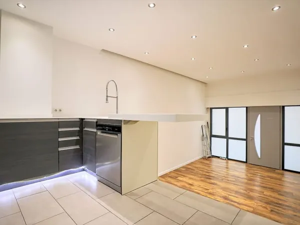 M2325 - TOULON - Le Mourillon - Appartement / Loft T5