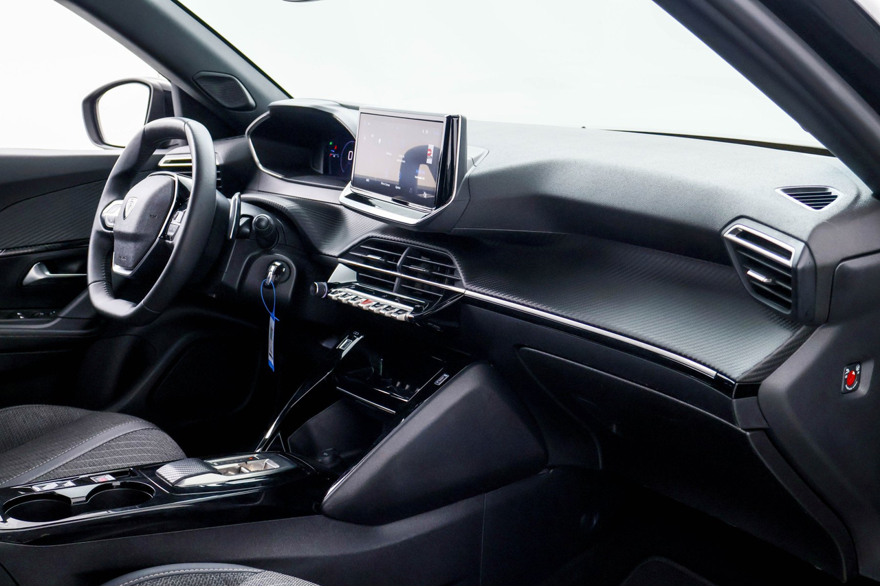 Peugeot 2008 — photo 30