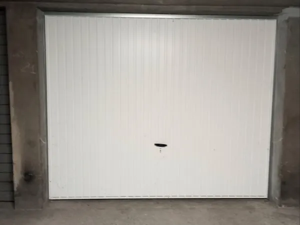 Garage à louer