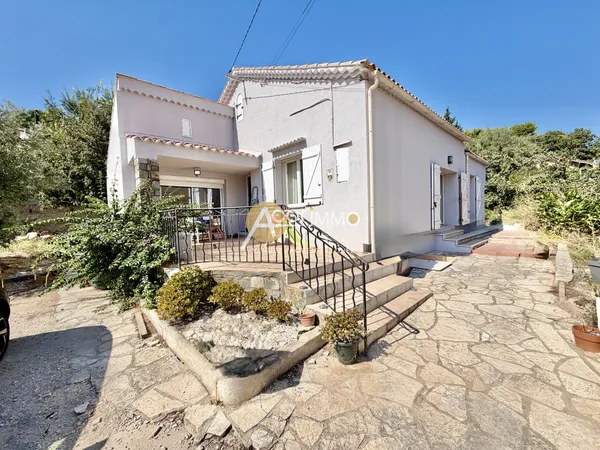 Maison de plain pied avec 4 chambres