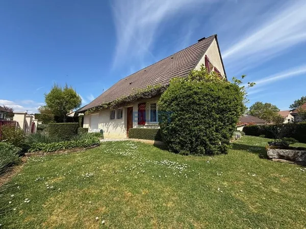 TALANT RESIDENTIEL : Maison individuelle située dans un envi