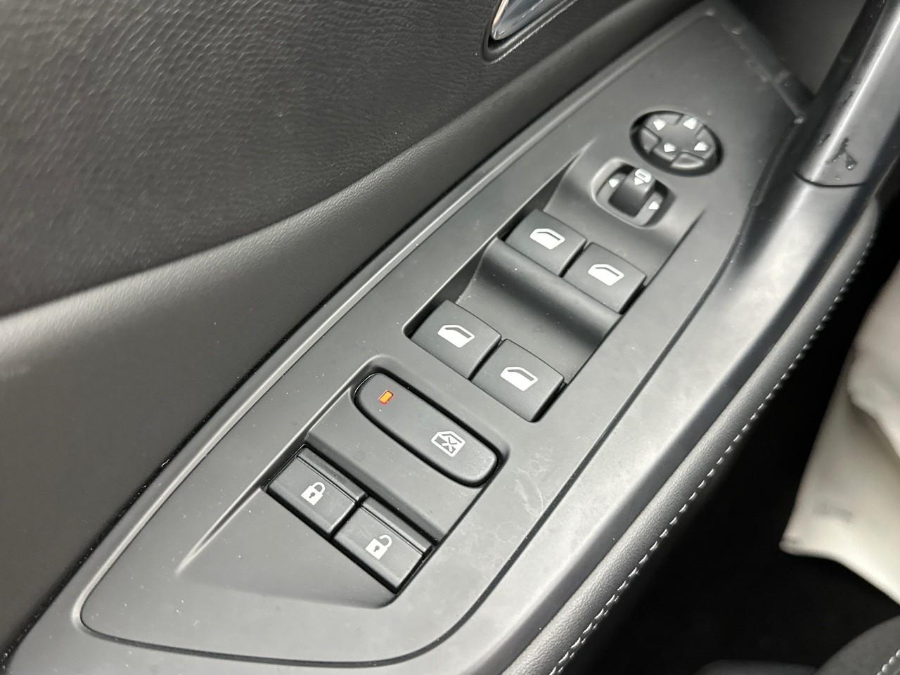 Peugeot 308 phev 180 e-eat8 allure pack — photo 15