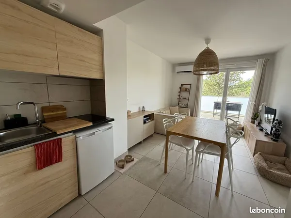 À LOUER - T2 avec terrasse et garage - Marseille 9e, quartier Mazargues