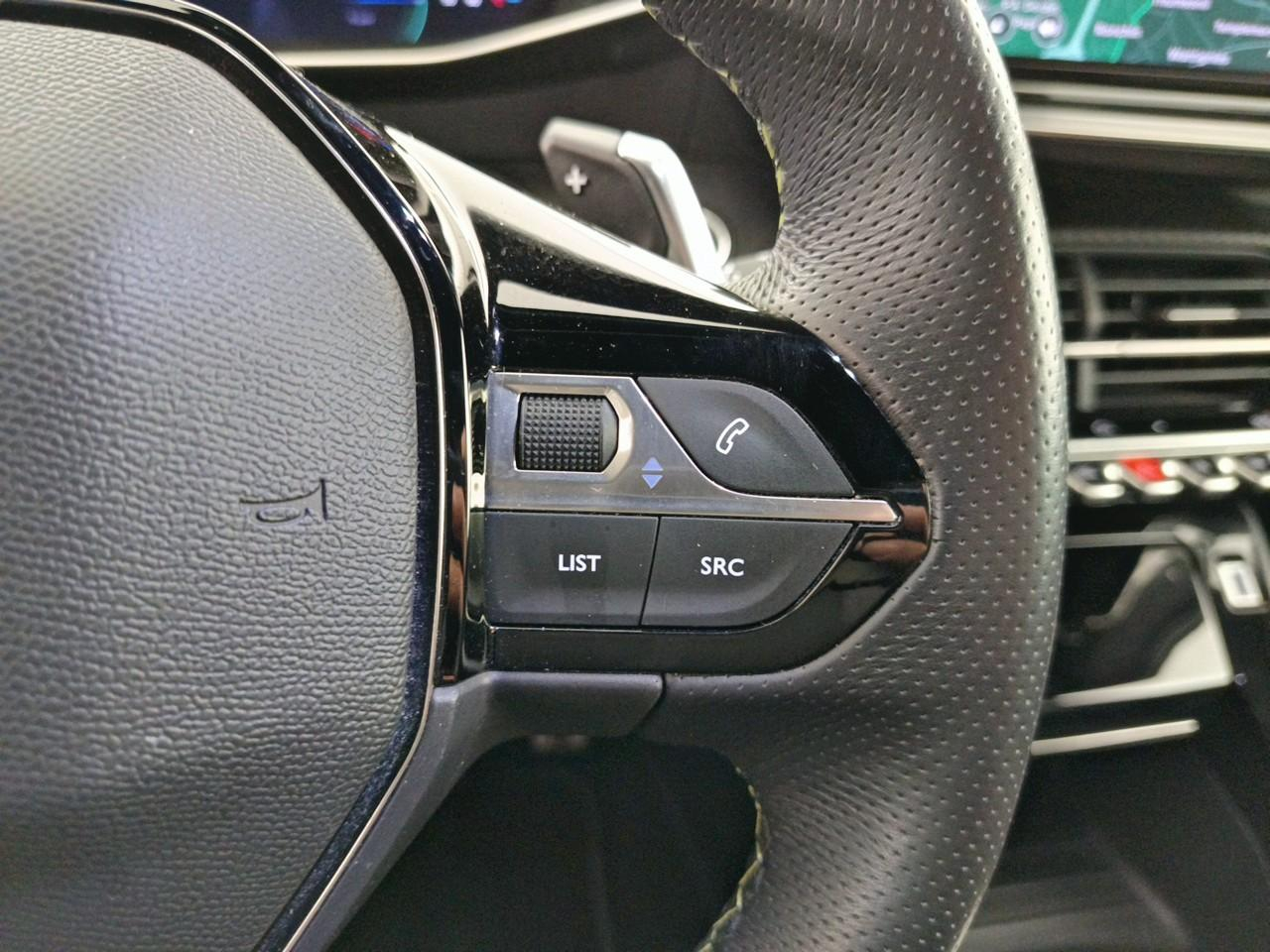 Peugeot 2008 hybrid 136 e-dcs6 gt — photo 16