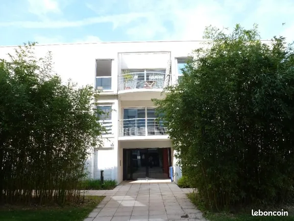 Studio 1 pièce 21 m²