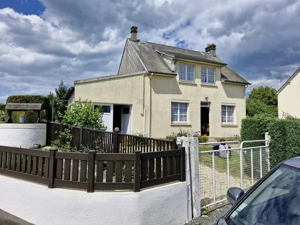 MAISON DE VILLAGE
