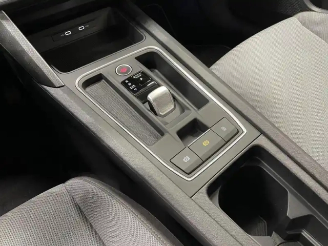Seat Leon 1.5 etsi hybrid 115 dsg7 — photo 16