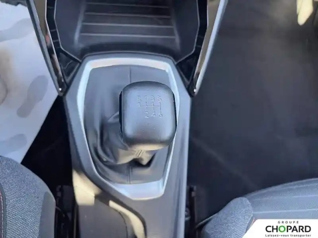 Peugeot 2008 puretech 100 s&amp;s bvm6 — photo 21