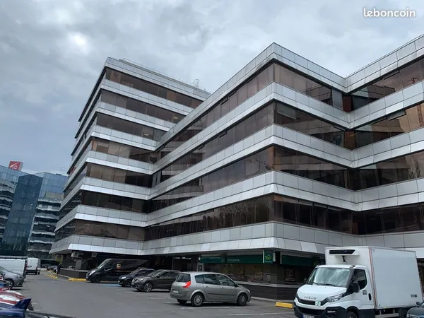 Bureau 600m² cergy