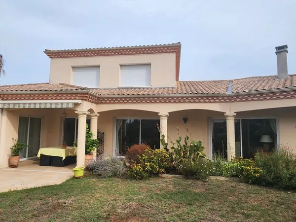 Maison 5 pièces 201 m²